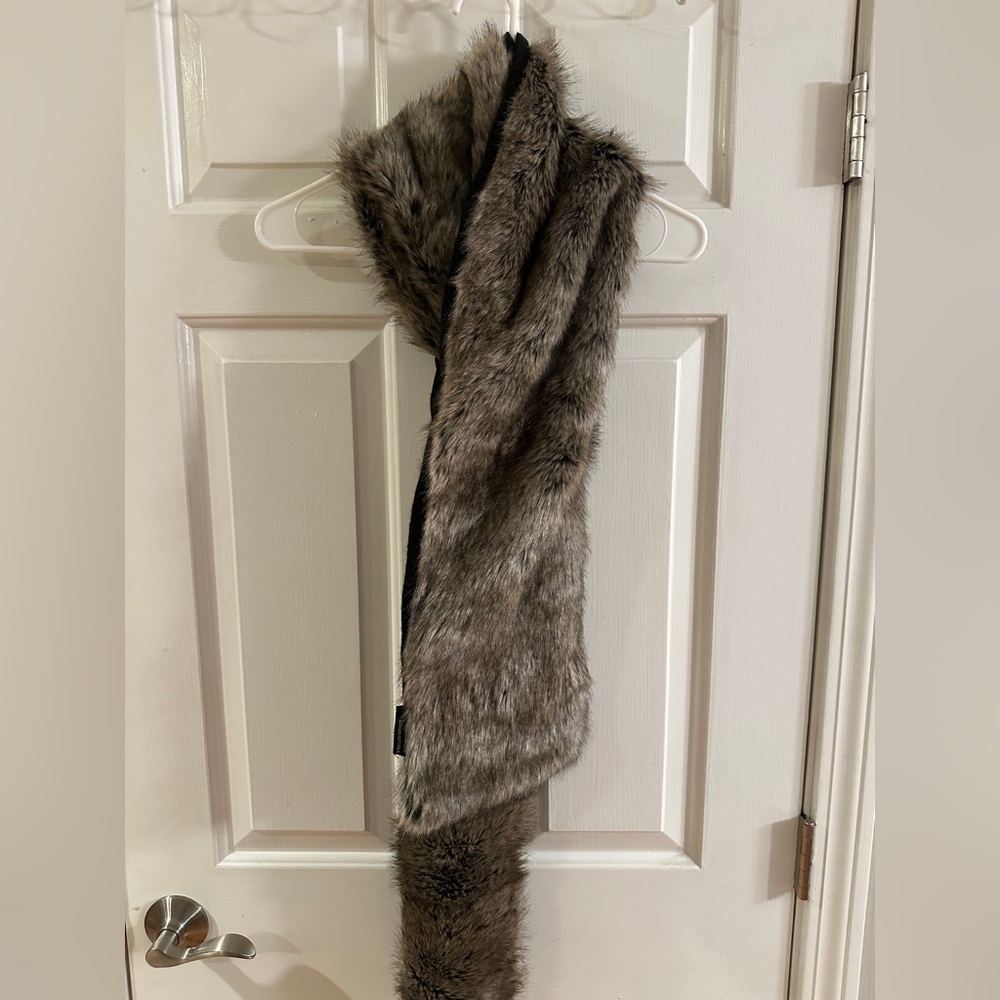 Banana Republic Faux Fur Wrap in Brown